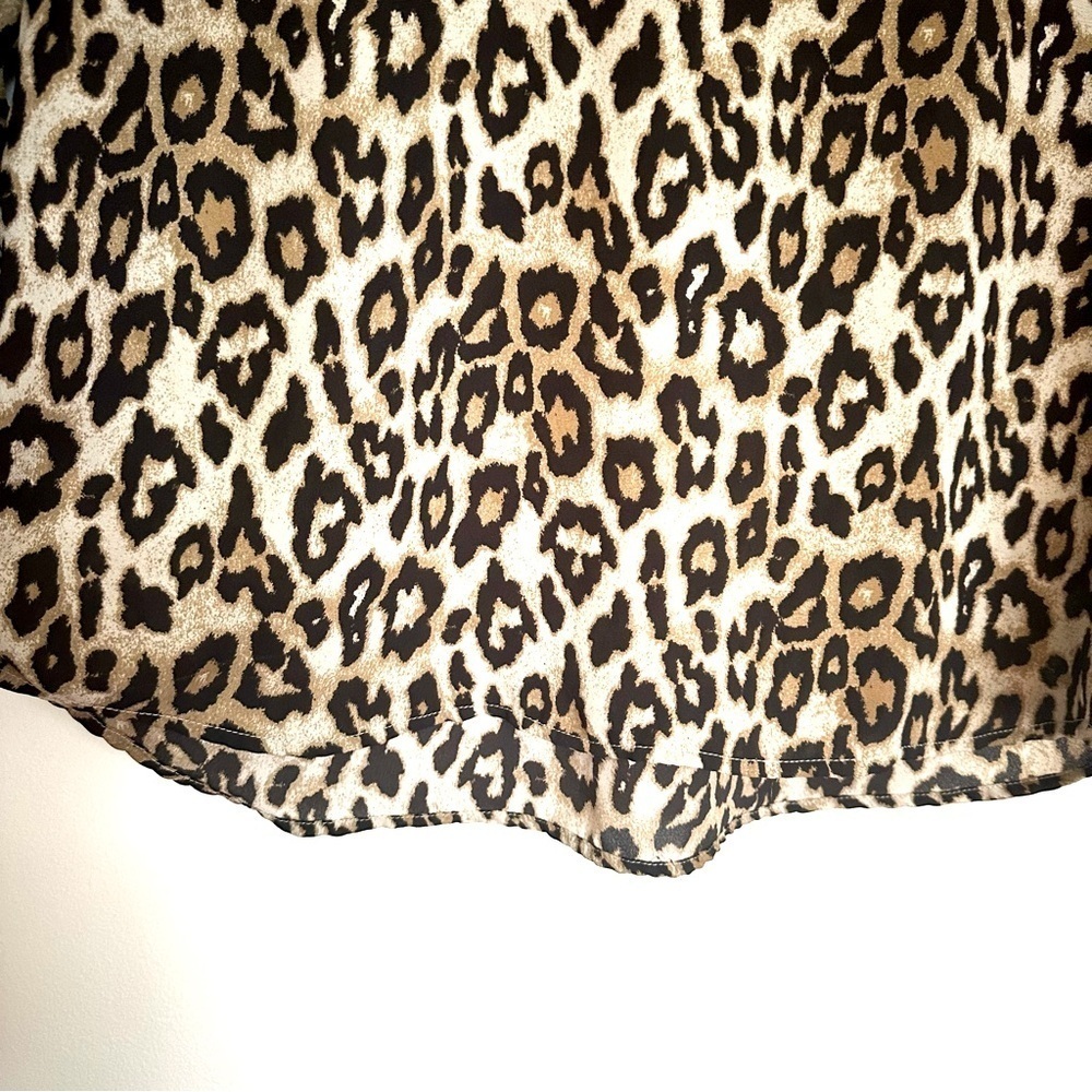 Banana Republic Elegant Blouse in Classic Cheetah Print Size Small - Picture 6 of 11